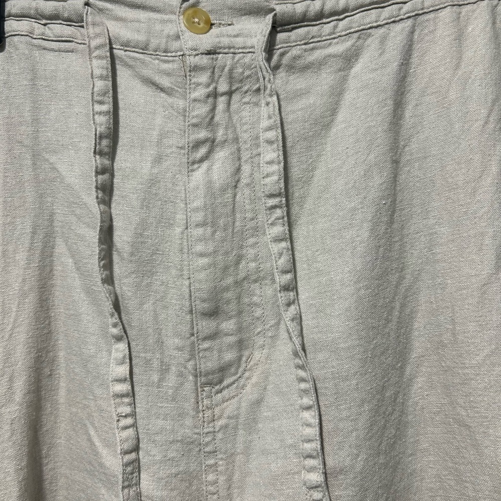 Light Beige Linen Pants, Excellent condition. Great beach or summer wear. Cool.